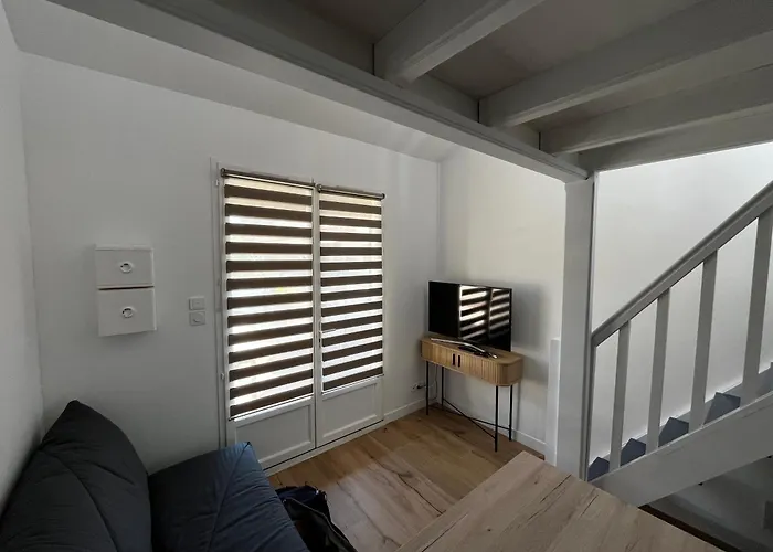 Maisonnette Au Bord Du Marin Port Tatil Evi